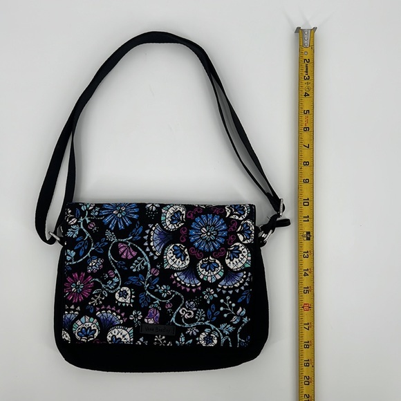 Vera Bradley NWOT Turnabout Cross Body w/ Adjustable Nylon Strap - Picture 10 of 11